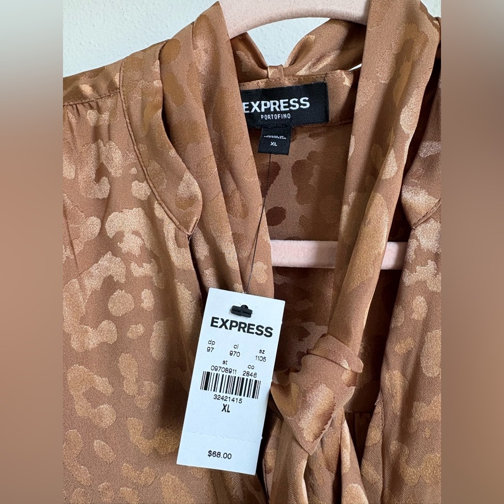 Express Portofino Satin Jacquard Leopard Blouse • NWT • XL